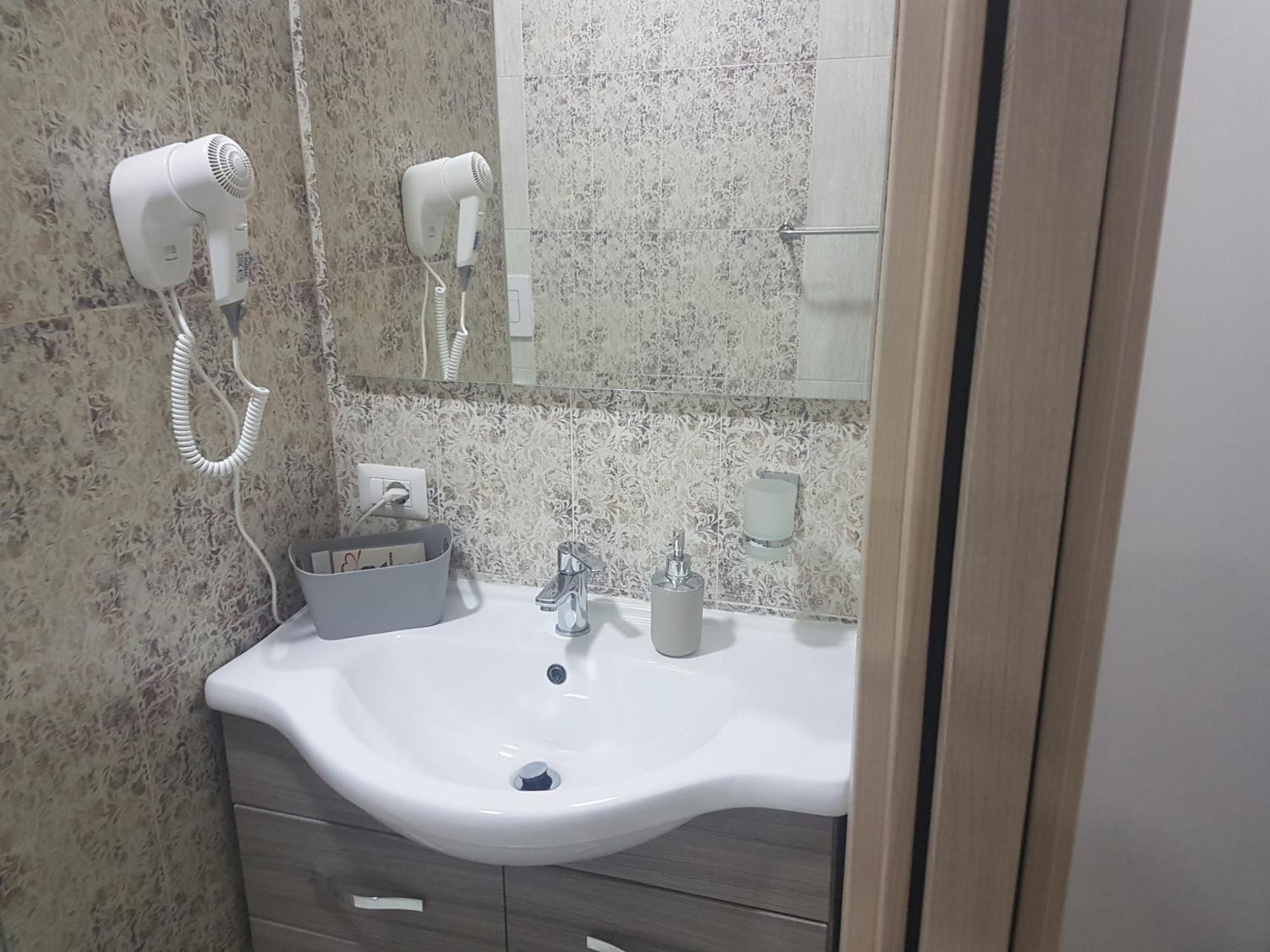 Reginahouse Apartment Napoli Ngoại thất bức ảnh