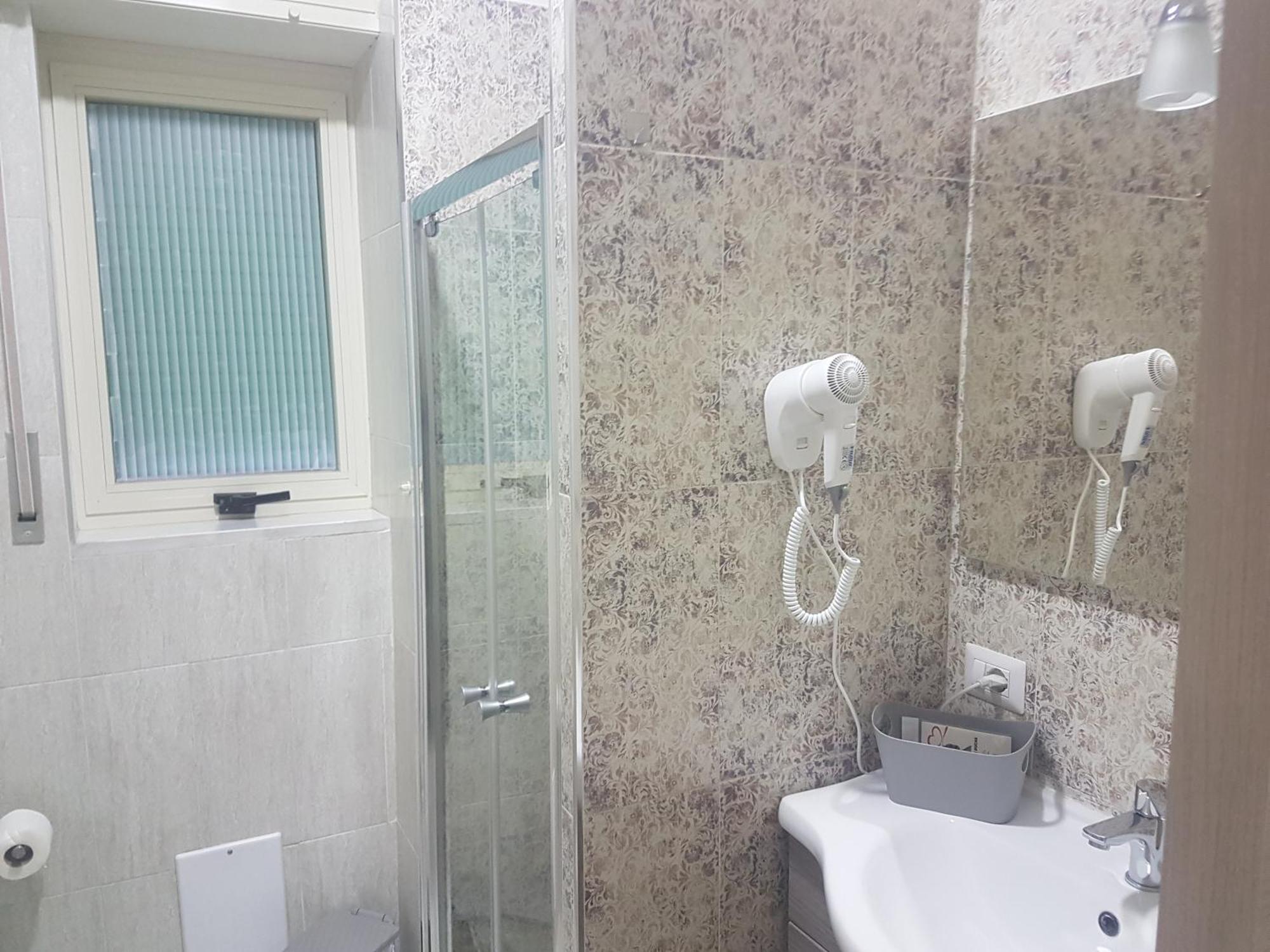 Reginahouse Apartment Napoli Ngoại thất bức ảnh